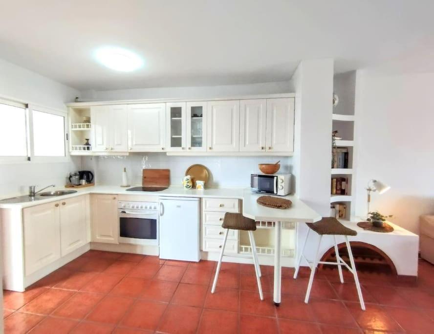 2 Bedroom With Sea Views, Acapulco Playa, Appartement *